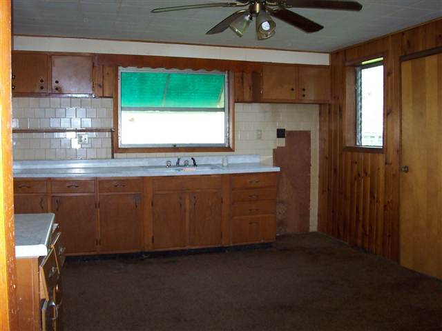 607 Locust Street Delavan, IL 61734 - Photo 4 of 9 Gallery Image 4