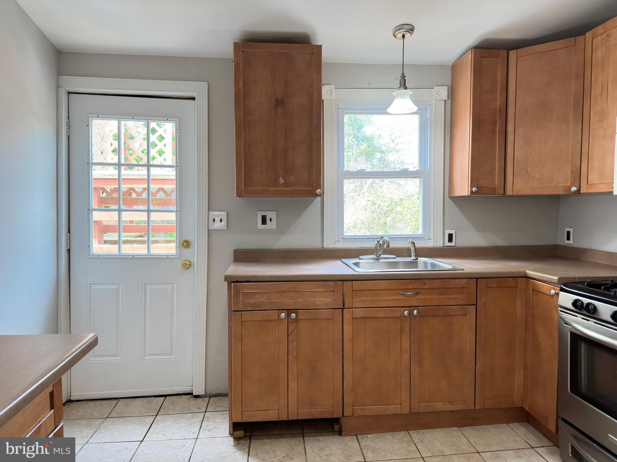 115 Ripka Street Philadelphia, PA 19127 - Photo 11 of 48