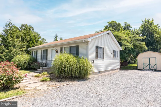 a view of a house with a patio