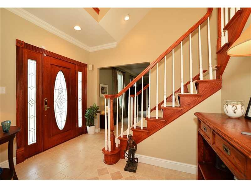 62 Baker Road McDonald, PA 15057 - Photo 3 of 24 Entry/Foyer.