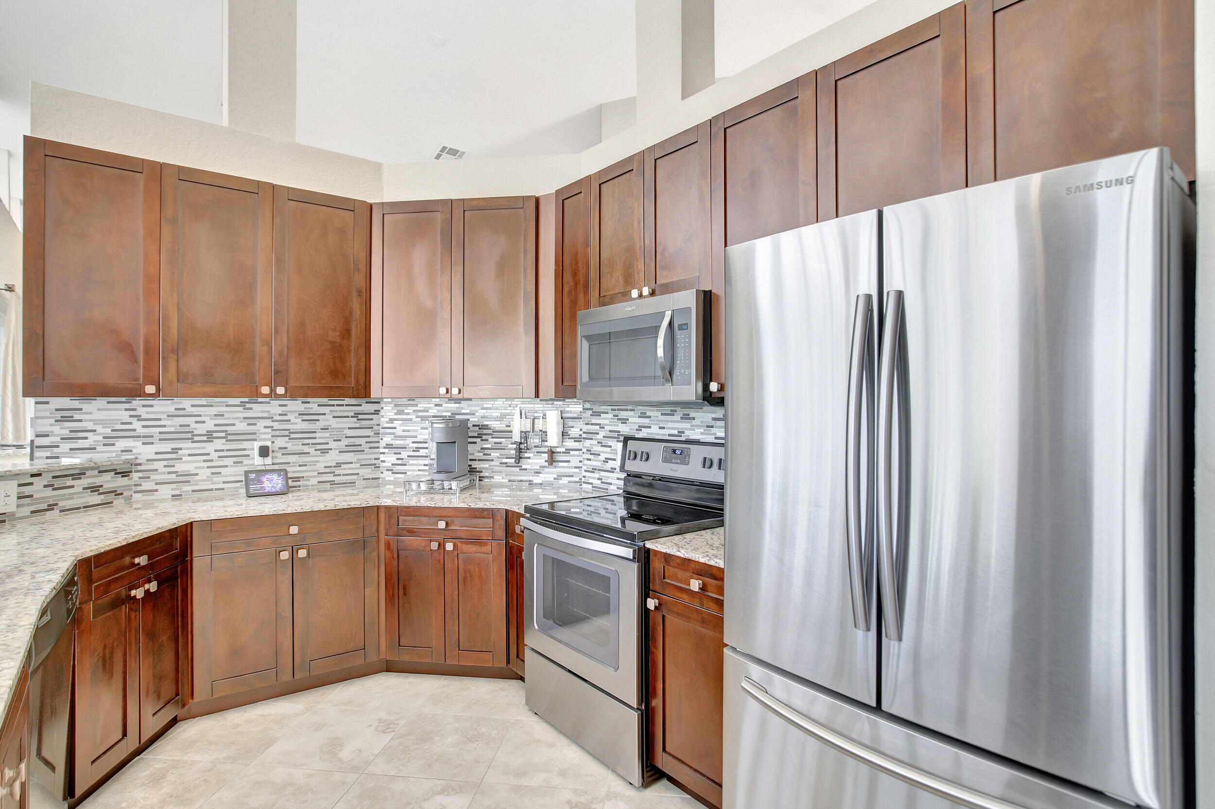 17748 Charnwood Drive Boca Raton, FL 33498 - Photo 23 of 51 32__g6i9694