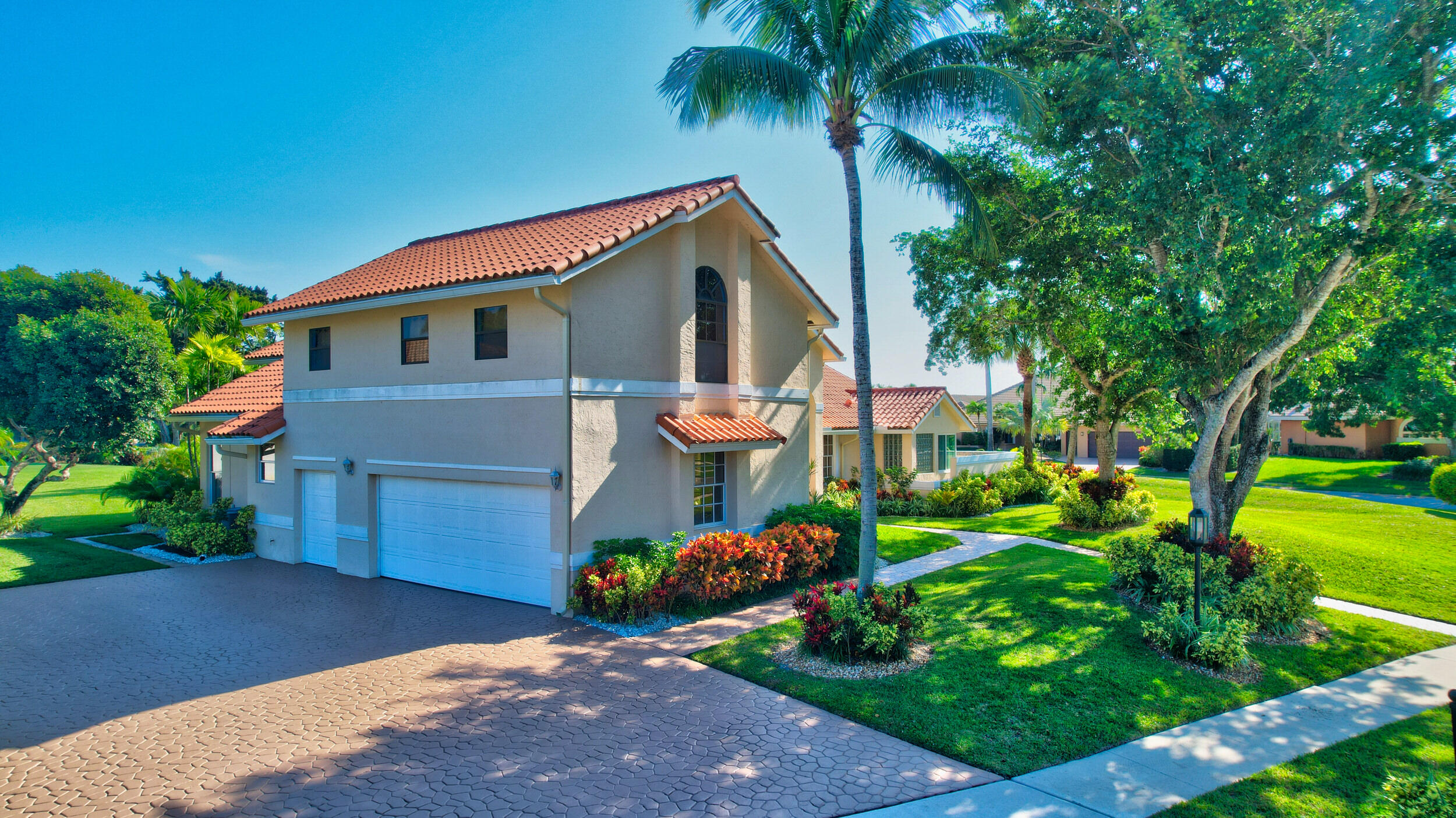 17748 Charnwood Drive Boca Raton, FL 33498 - Photo 3 of 51 01_dji_0067_68_69_70_71