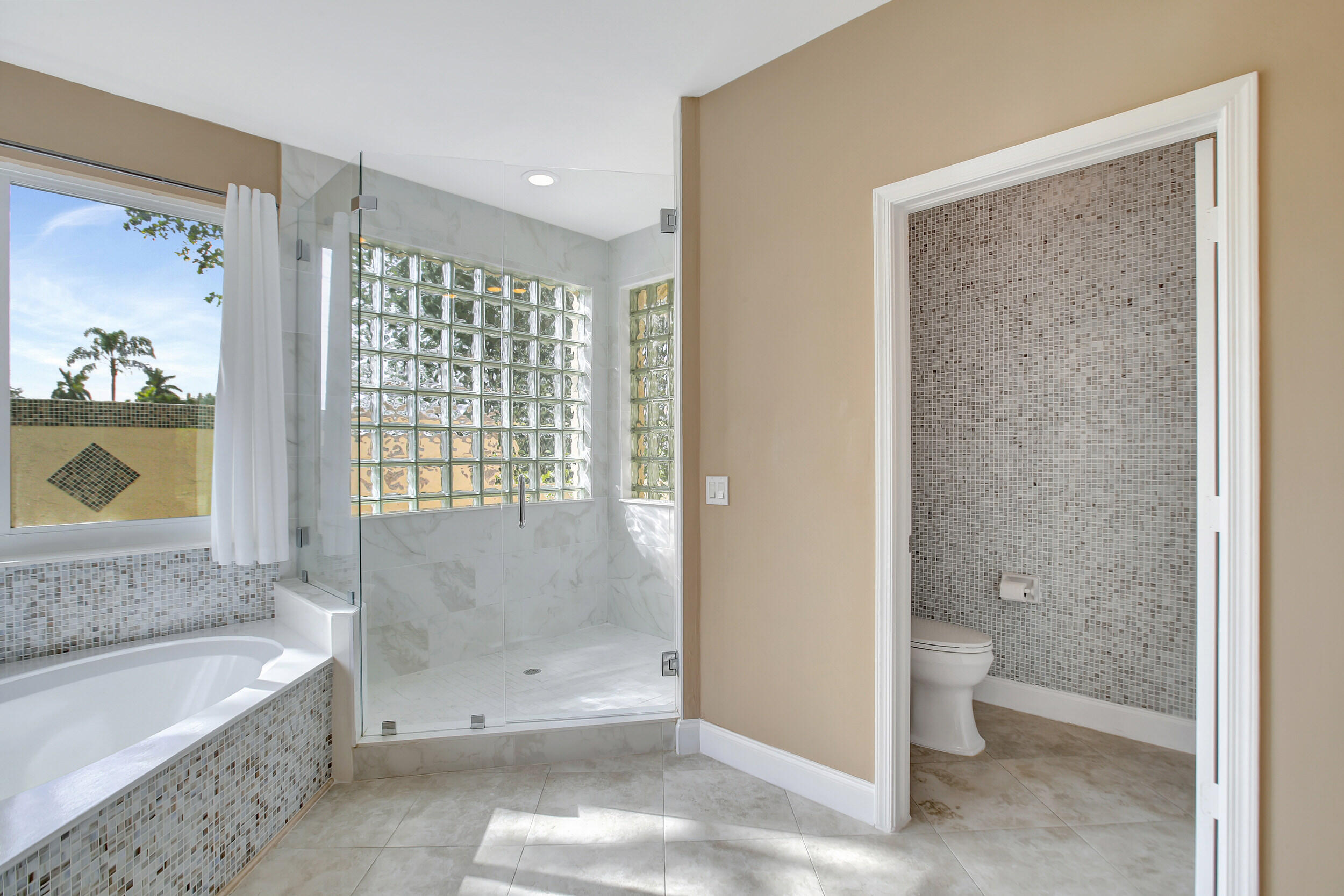 17748 Charnwood Drive Boca Raton, FL 33498 - Photo 32 of 51 41__g6i9749