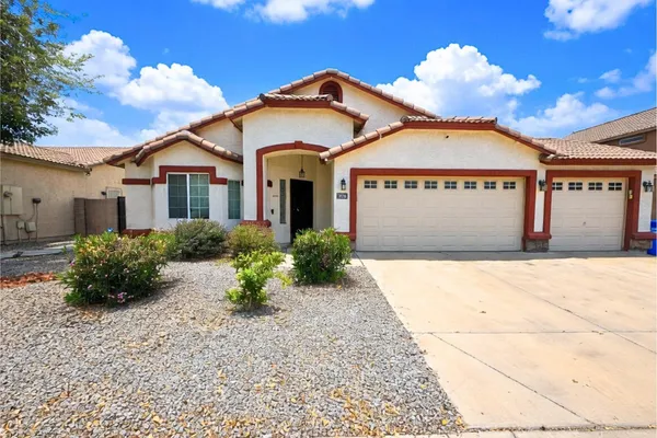 $2,453 | 2030 West Carson Road, Phoenix, AZ 85041