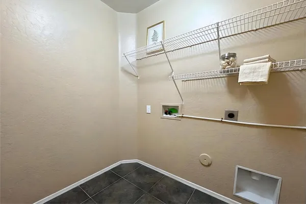 $2,453 | 2030 West Carson Road, Phoenix, AZ 85041