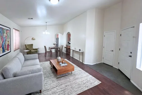 $2,453 | 2030 West Carson Road, Phoenix, AZ 85041