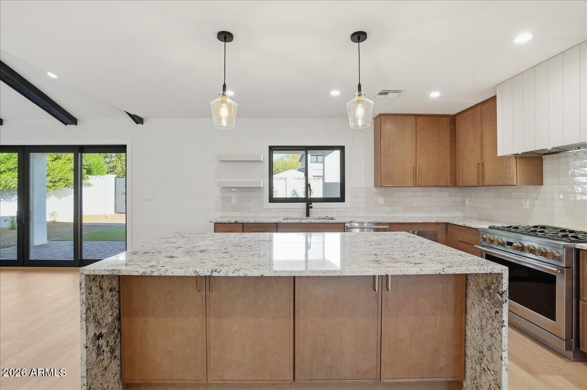 4515 North 35th Street Phoenix, AZ 85018 - Photo 8 of 39 12-4515 North 35th Street_RedHogMedia