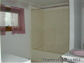 47 Line Street Throop, PA 18512 - Photo 3 of 5 Gallery Image 3