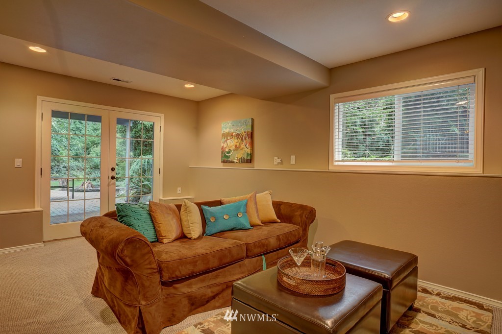 22110 52nd Avenue Southeast Bothell, WA 98021 - Photo 17 of 24