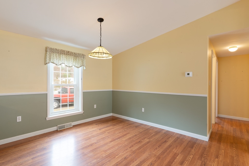 18 Fox Run Brookfield, MA 01506 - Photo 13 of 40