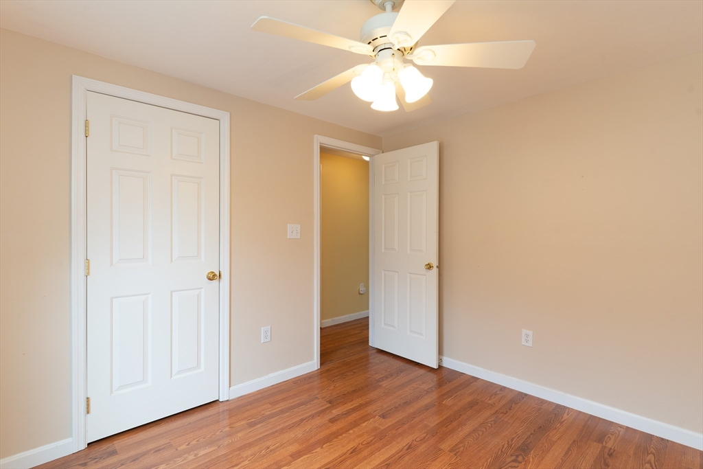 18 Fox Run Brookfield, MA 01506 - Photo 27 of 40