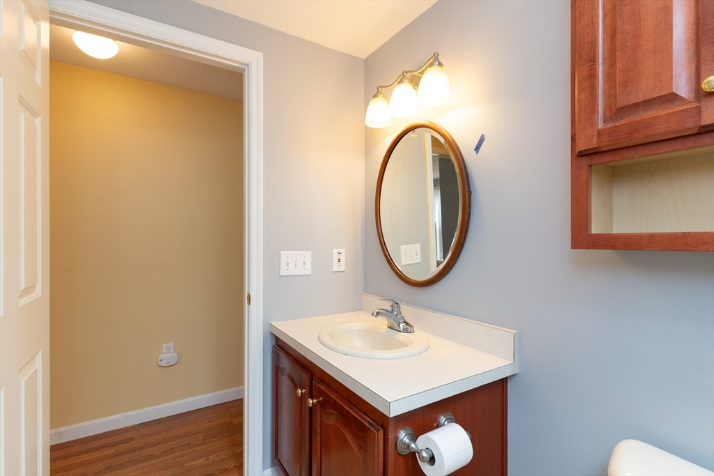 18 Fox Run Brookfield, MA 01506 - Photo 29 of 40