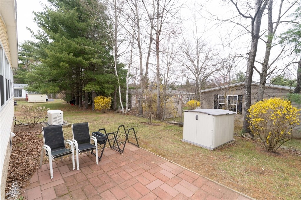 18 Fox Run Brookfield, MA 01506 - Photo 33 of 40
