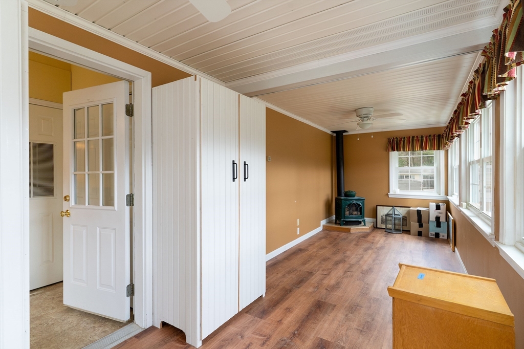 18 Fox Run Brookfield, MA 01506 - Photo 4 of 40