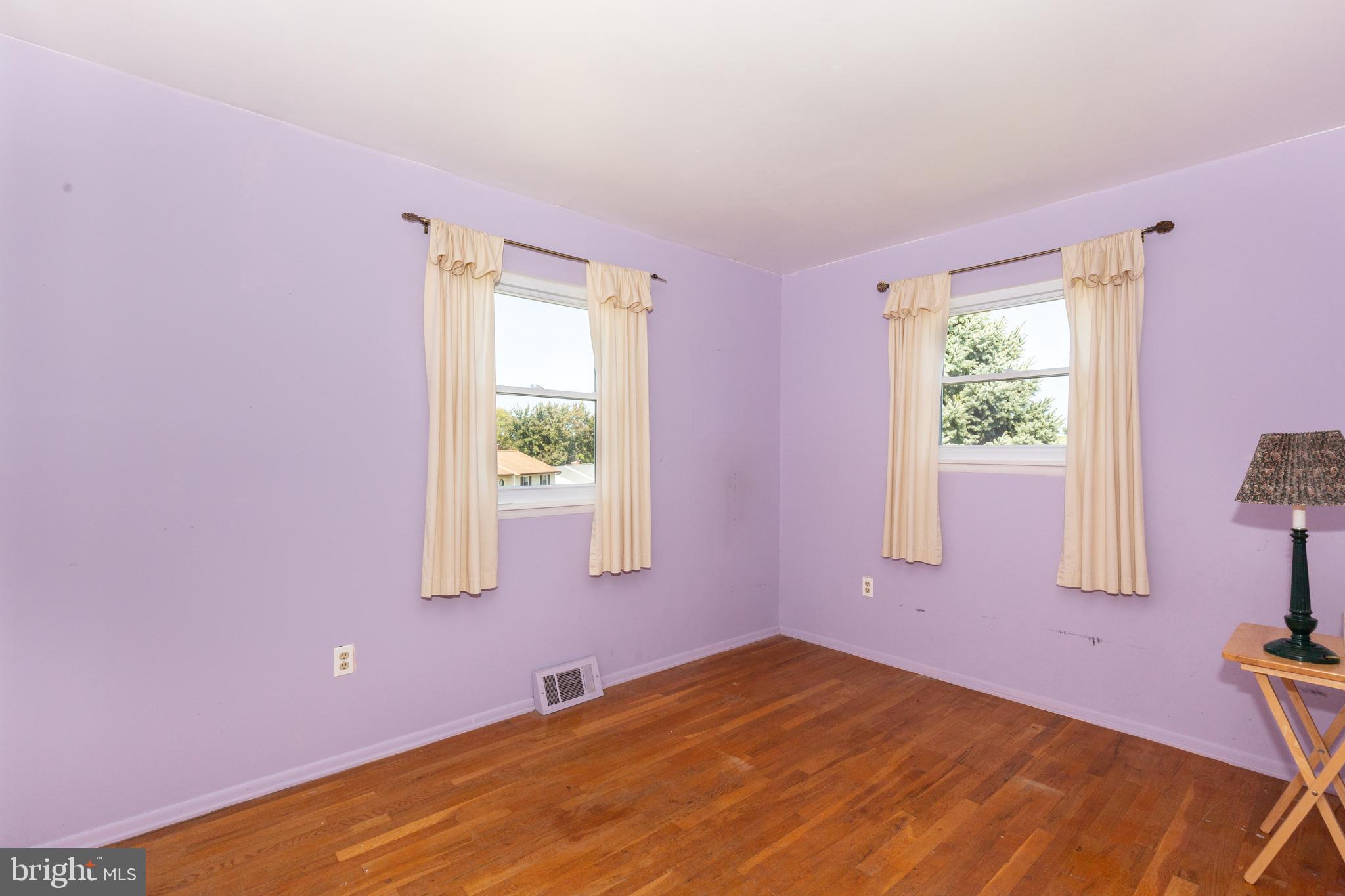 319 Wembley Road Reisterstown, MD 21136 - Photo 22 of 42 Bedroom 3