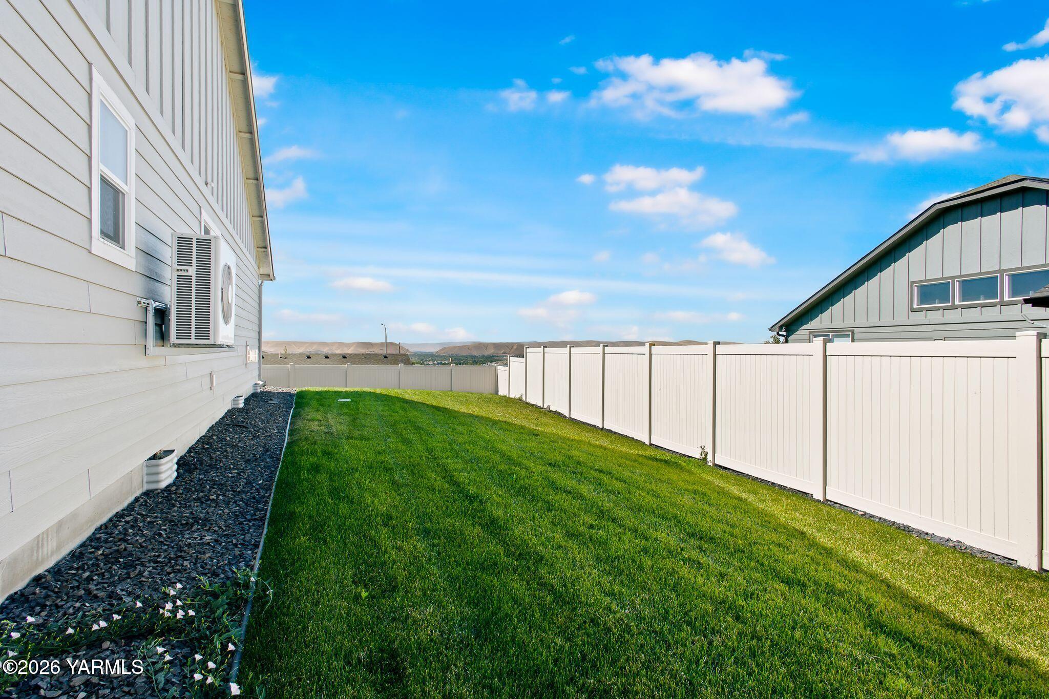 5406 Wildrye Loop Yakima, WA 98901 - Photo 32 of 33 5406 Wildrye Lp