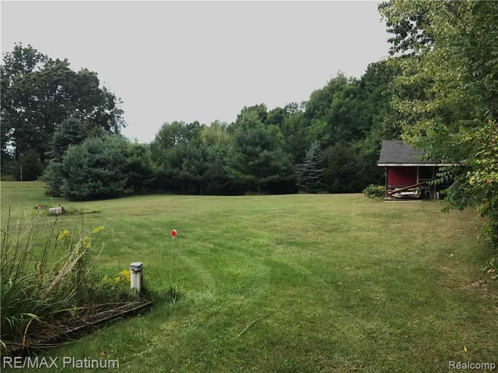 198 West Coon Lake Road Howell, MI 48843 - Photo 16 of 22 16.JPG