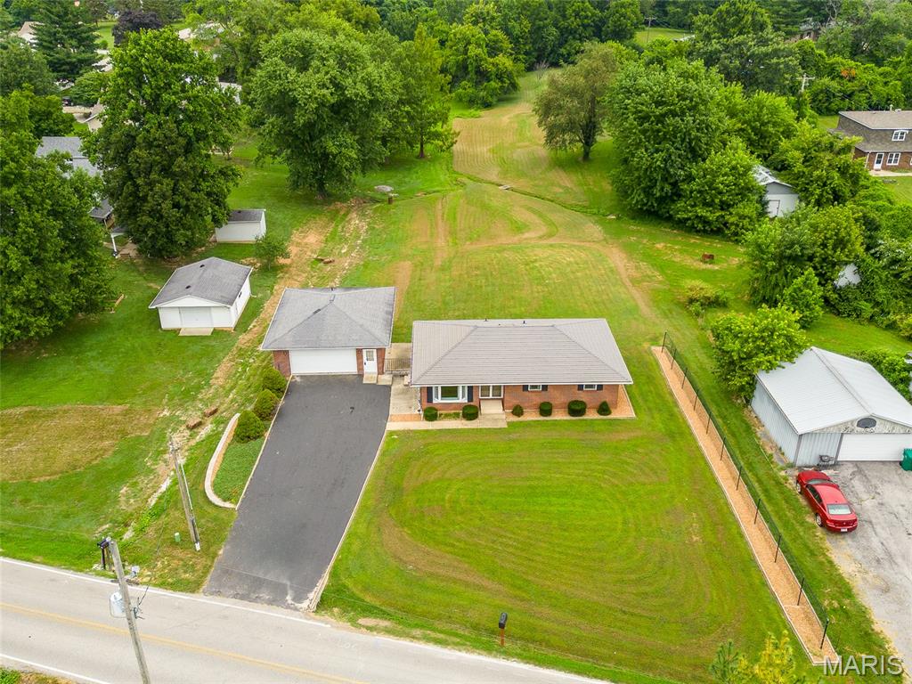 1303 South Clinton Road Caseyville, IL 62232 - Photo 2 of 37