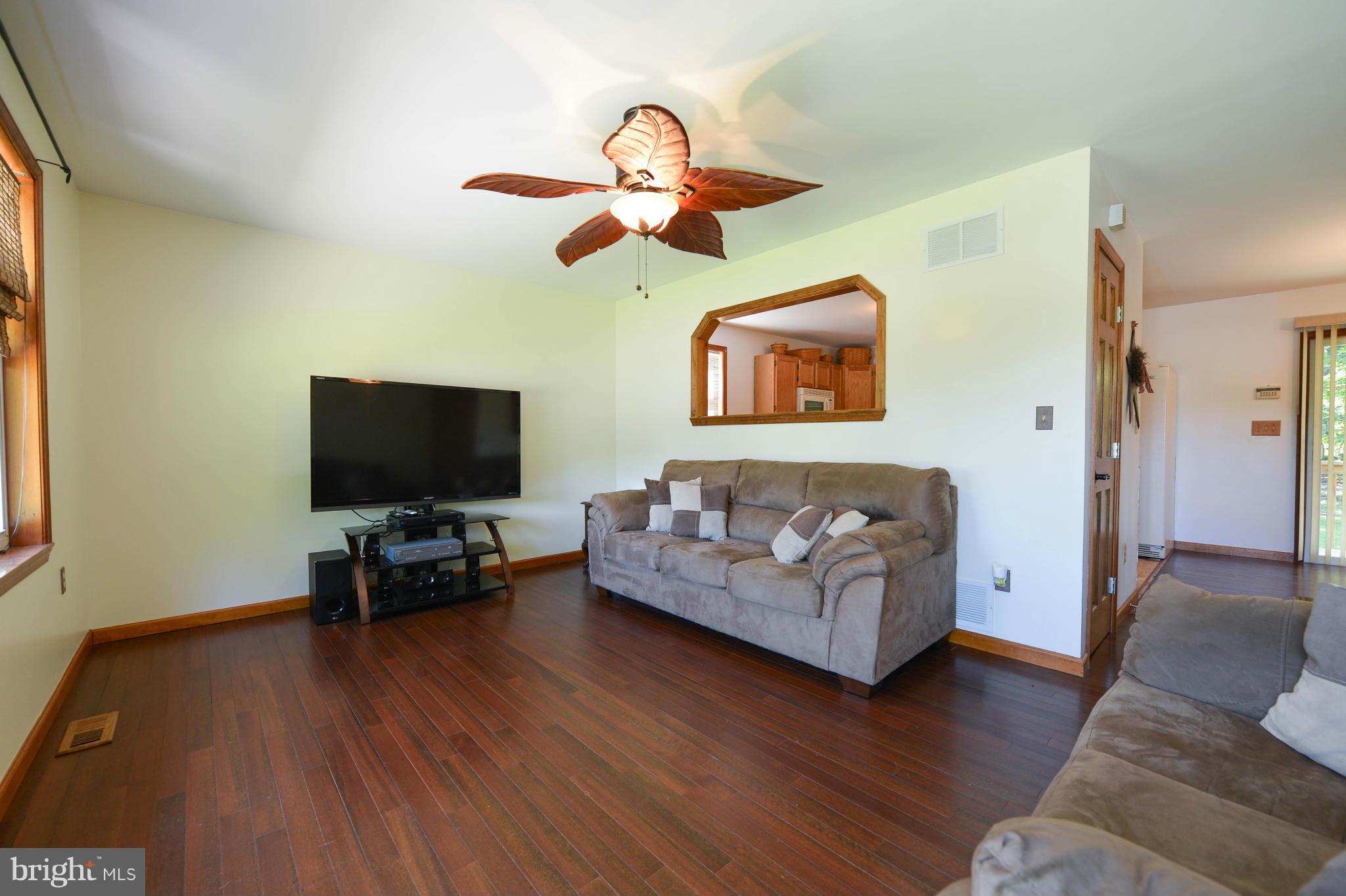138 Razor Strap Road North East, MD 21901 - Photo 10 of 21 Living Room