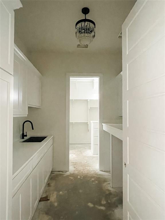 4072 County Road Cleburne, TX 76031 - Photo 14 of 20 a bathroom with a sink a toilet and shower