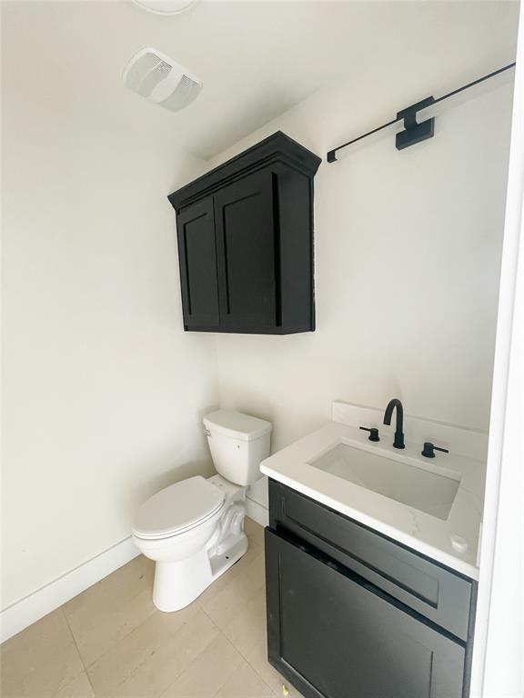 4072 County Road Cleburne, TX 76031 - Photo 20 of 20 a bathroom with a sink and a toilet
