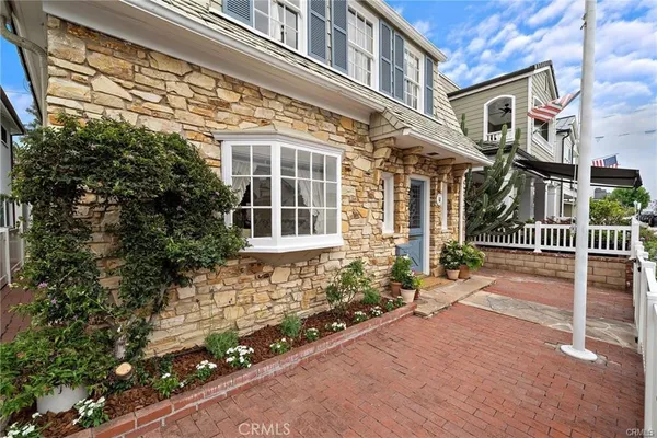 $12,000 | 308 Coral Avenue, Newport Beach, CA 92662