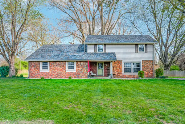 $299,900 | 2122 Norwood Drive, Anderson, IN 46012