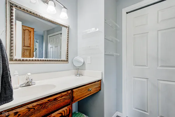 $299,900 | 2122 Norwood Drive, Anderson, IN 46012