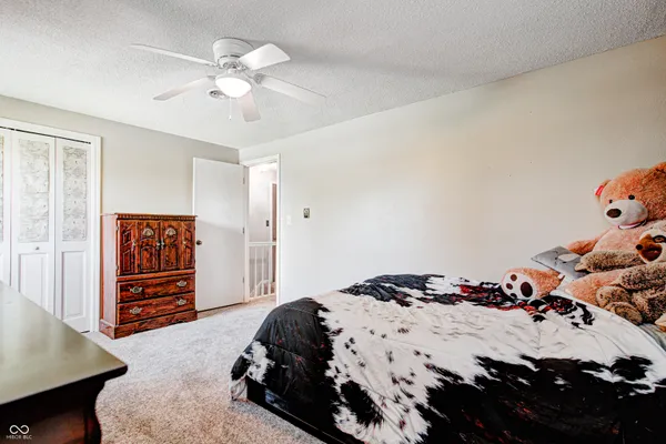 $299,900 | 2122 Norwood Drive, Anderson, IN 46012