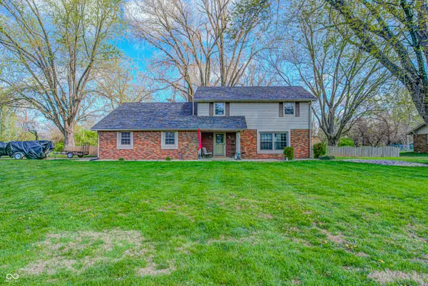 $299,900 | 2122 Norwood Drive, Anderson, IN 46012
