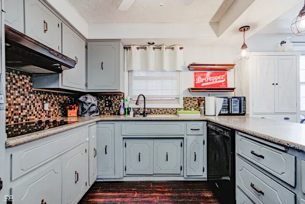 $299,900 | 2122 Norwood Drive, Anderson, IN 46012