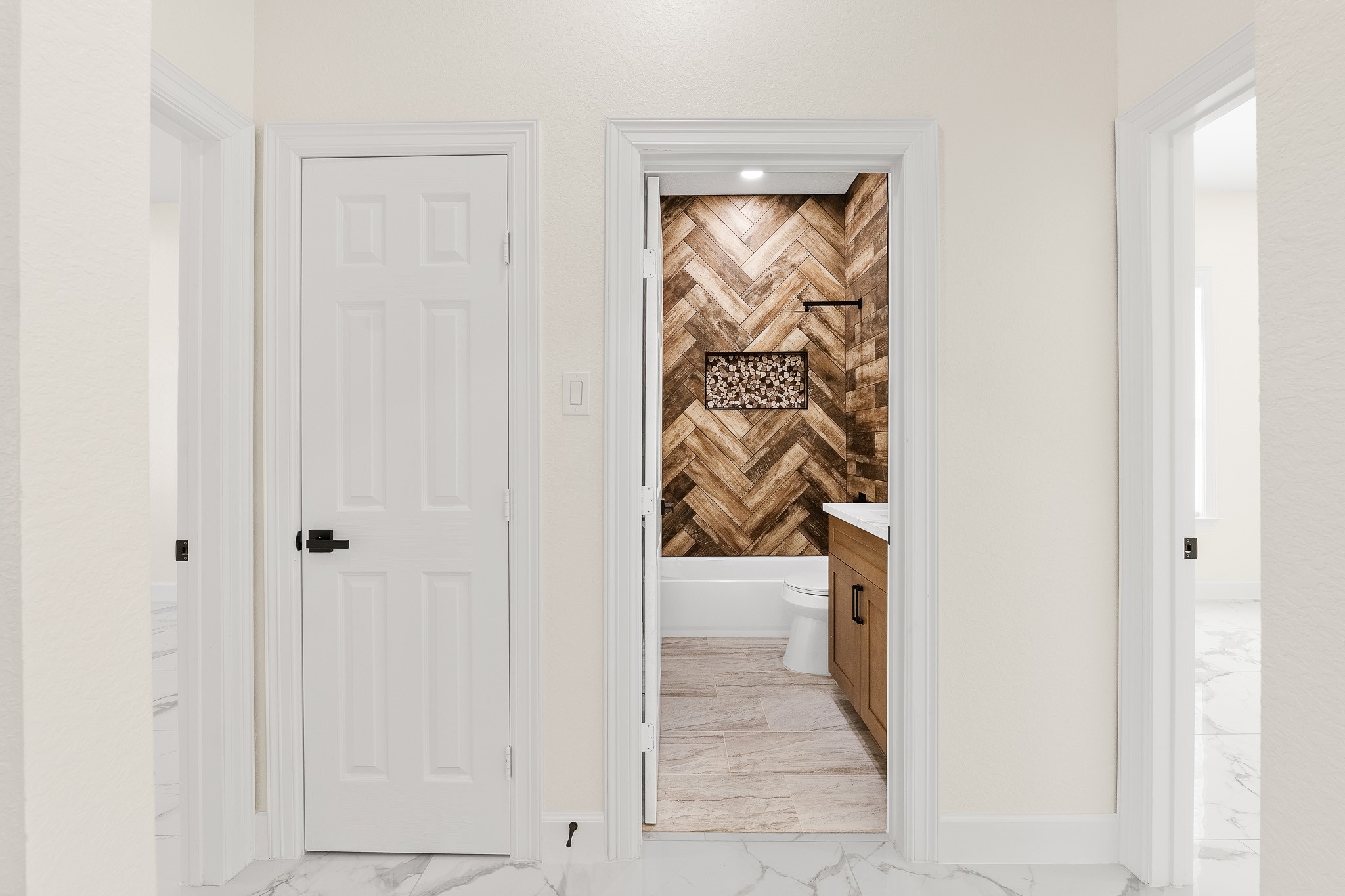 141 County Road 3372 Cleveland, TX 77327 - Photo 19 of 35