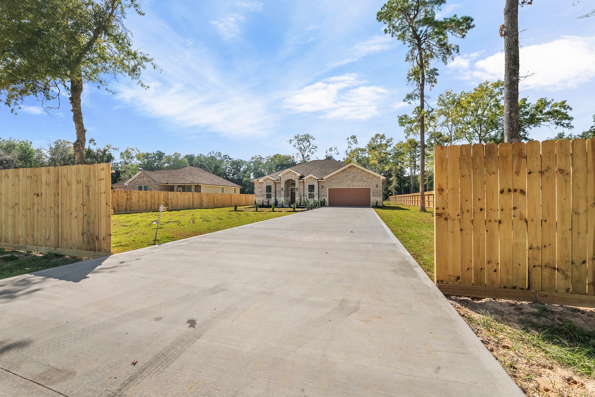 141 County Road 3372 Cleveland, TX 77327 - Photo 26 of 35