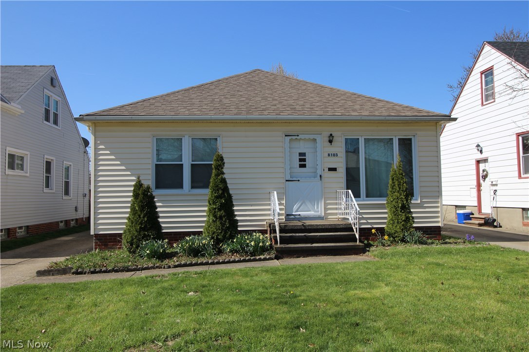 8103 Springdale Avenue Parma, OH 44129 - Photo 1 of 23