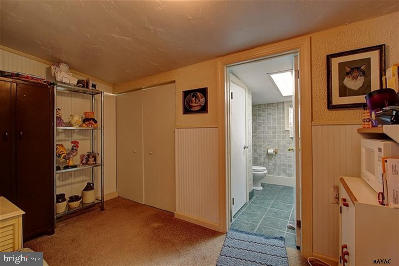 4760 Carlisle Road Dover, PA 17315 - Photo 13 of 27 Gallery Image 13