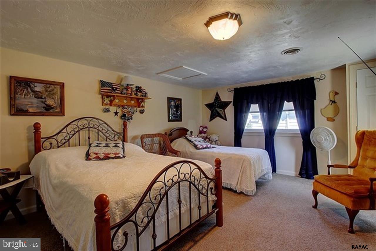 4760 Carlisle Road Dover, PA 17315 - Photo 18 of 27 Gallery Image 18