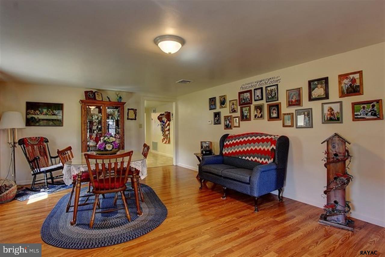 4760 Carlisle Road Dover, PA 17315 - Photo 3 of 27 Gallery Image 3