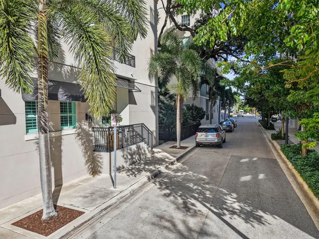 $4,250 | 600 South Dixie Highway, Unit 141, West Palm Beach, FL 33401