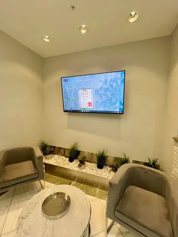 $4,250 | 600 South Dixie Highway, Unit 141, West Palm Beach, FL 33401