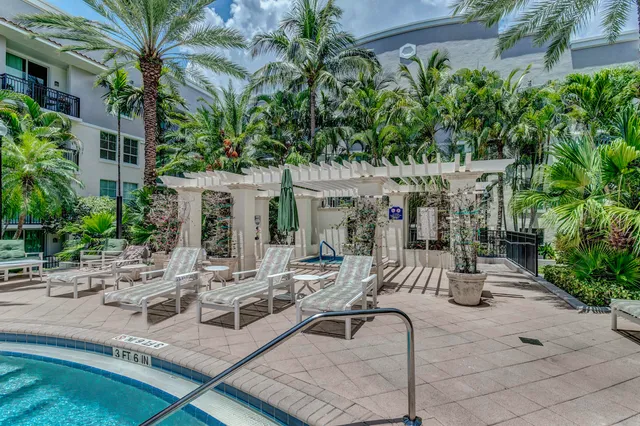 $4,250 | 600 South Dixie Highway, Unit 141, West Palm Beach, FL 33401