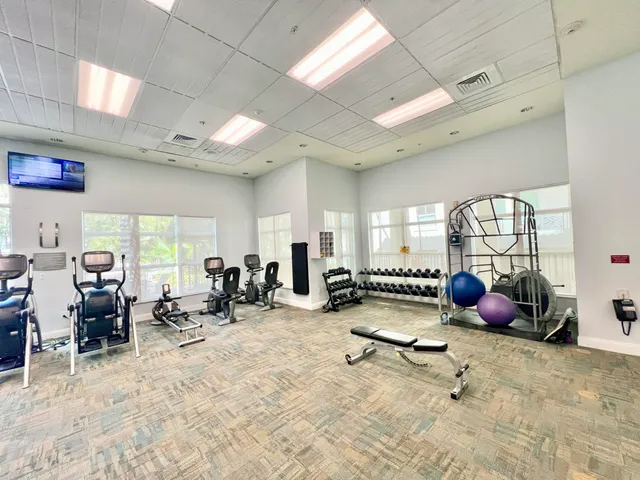 $4,250 | 600 South Dixie Highway, Unit 141, West Palm Beach, FL 33401