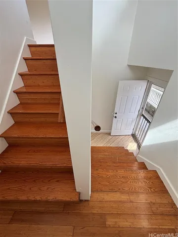 $2,400 | 54-18 Haukoi Place, Unit UPSTAIRS, Hauula, HI 96717