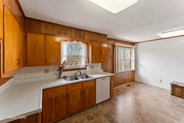 $359,000 | 145 Short Street, Kingston, TN 37763