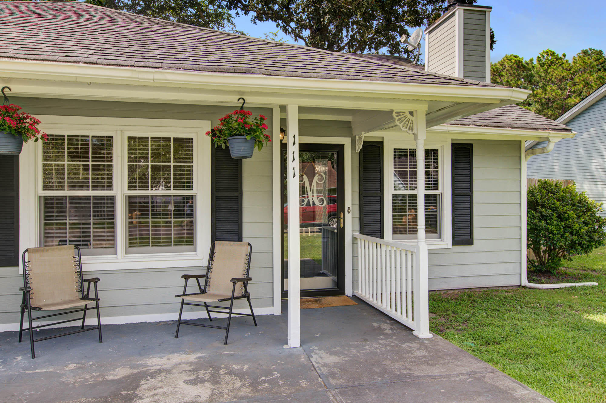 111 Manchester Road Summerville, SC 29486 - Photo 2 of 18 CalSiglerPhotography-111Manchester (4)