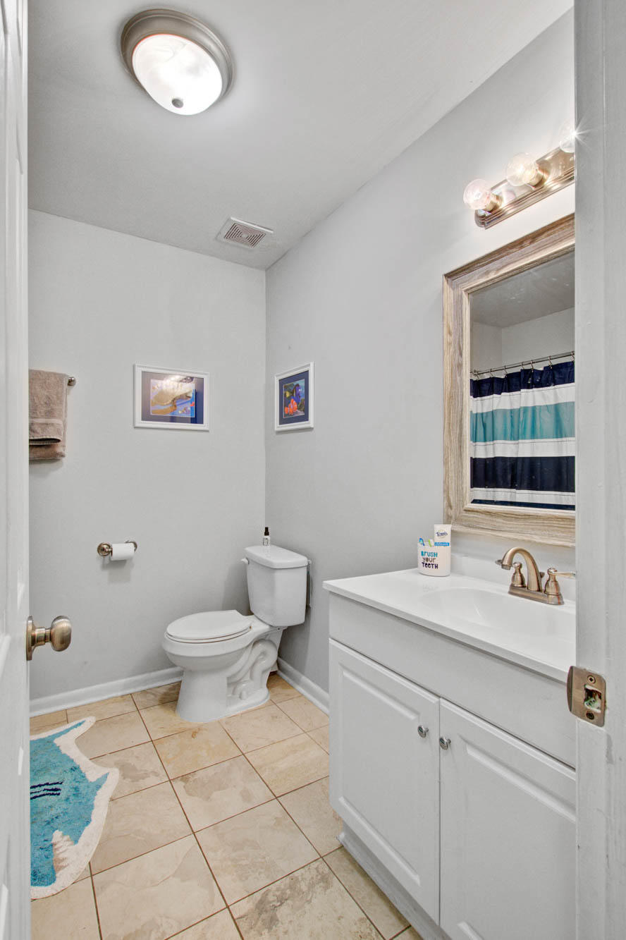 111 Manchester Road Summerville, SC 29486 - Photo 11 of 18 CalSiglerPhotography-111Manchester (19)