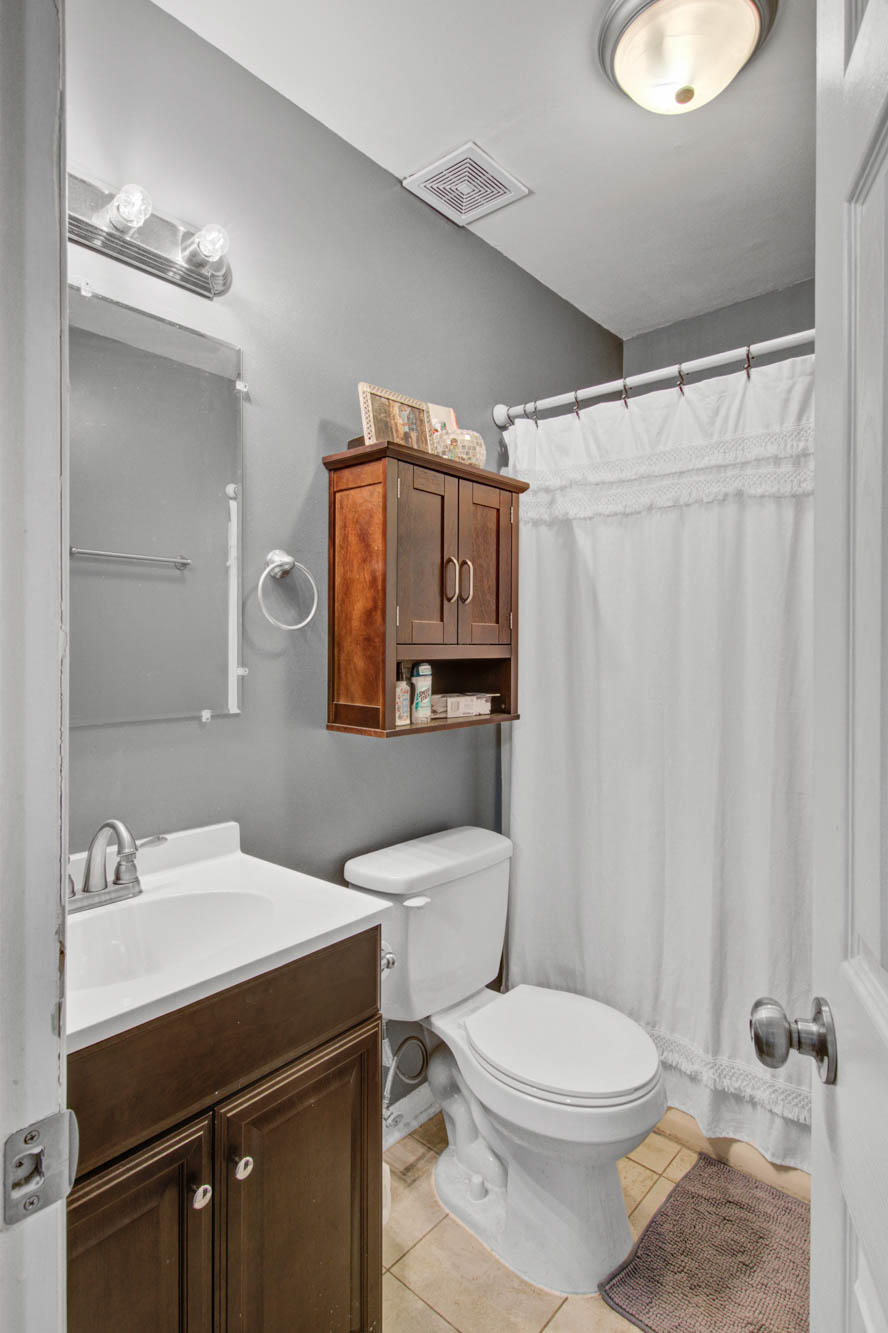 111 Manchester Road Summerville, SC 29486 - Photo 16 of 18 CalSiglerPhotography-111Manchester (18)
