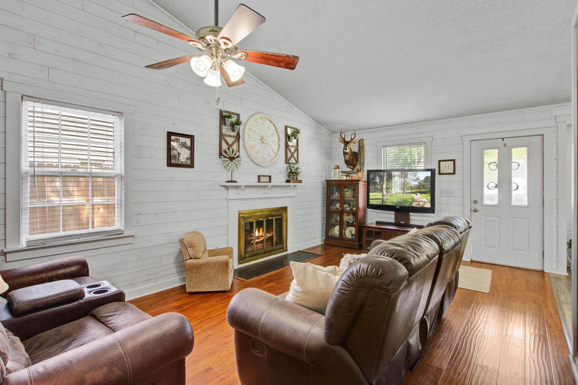 111 Manchester Road Summerville, SC 29486 - Photo 4 of 18 CalSiglerPhotography-111Manchester (7)