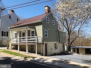 This cutie is one of the original settler homes