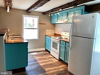 29 Walnut Street Middletown, MD 21769 - Photo 6 of 9 Enjoy open kitchen concept with newer appliances