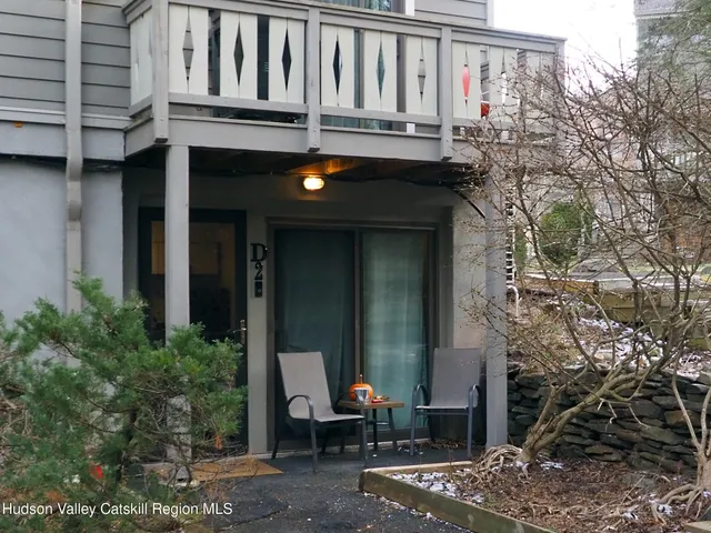 $240,000 | 64 Highlands Lane, Unit D 2, Hunter, NY 12442